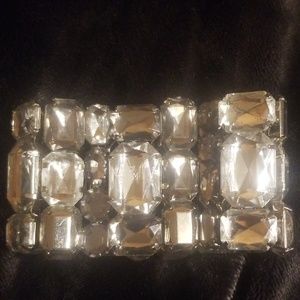 (5/20) H&M Clear Crystal Stretchy Cuff